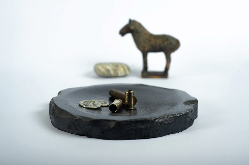 Ancient Plate | Obsidian